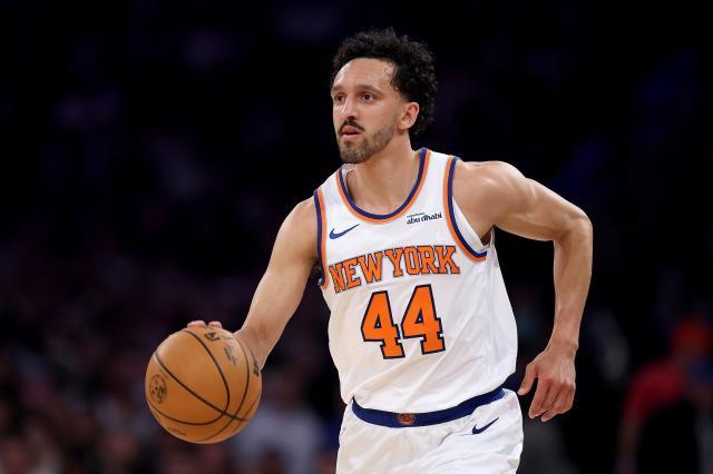 1757635469175048808.jpg 【早报】这下曼联的天是真亮了!