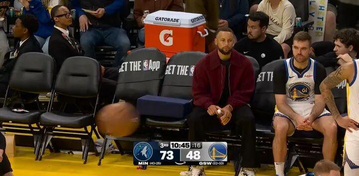 太太惨了！勇士紧急签32+12中锋！1天连伤3人！库里被迫带伤临时上阵！