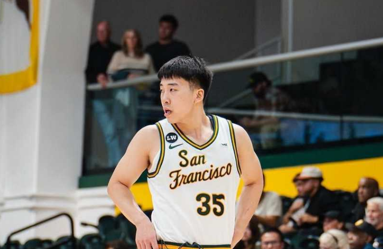 kaiyun-男篮国手王俊杰自宣:从旧金山大学转校麻省大学 终极目标冲NBA