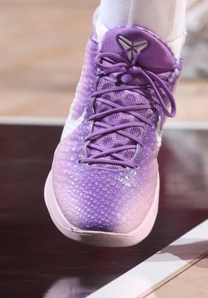 开云应用-布伦森换穿Kobe3Low&Kobe6,砍下30分3篮板2助攻